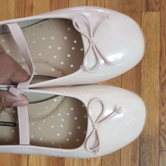 Wonder Nation Pink Dress Shoes with Bow Detail Sz 2 - Picture 3 of 7